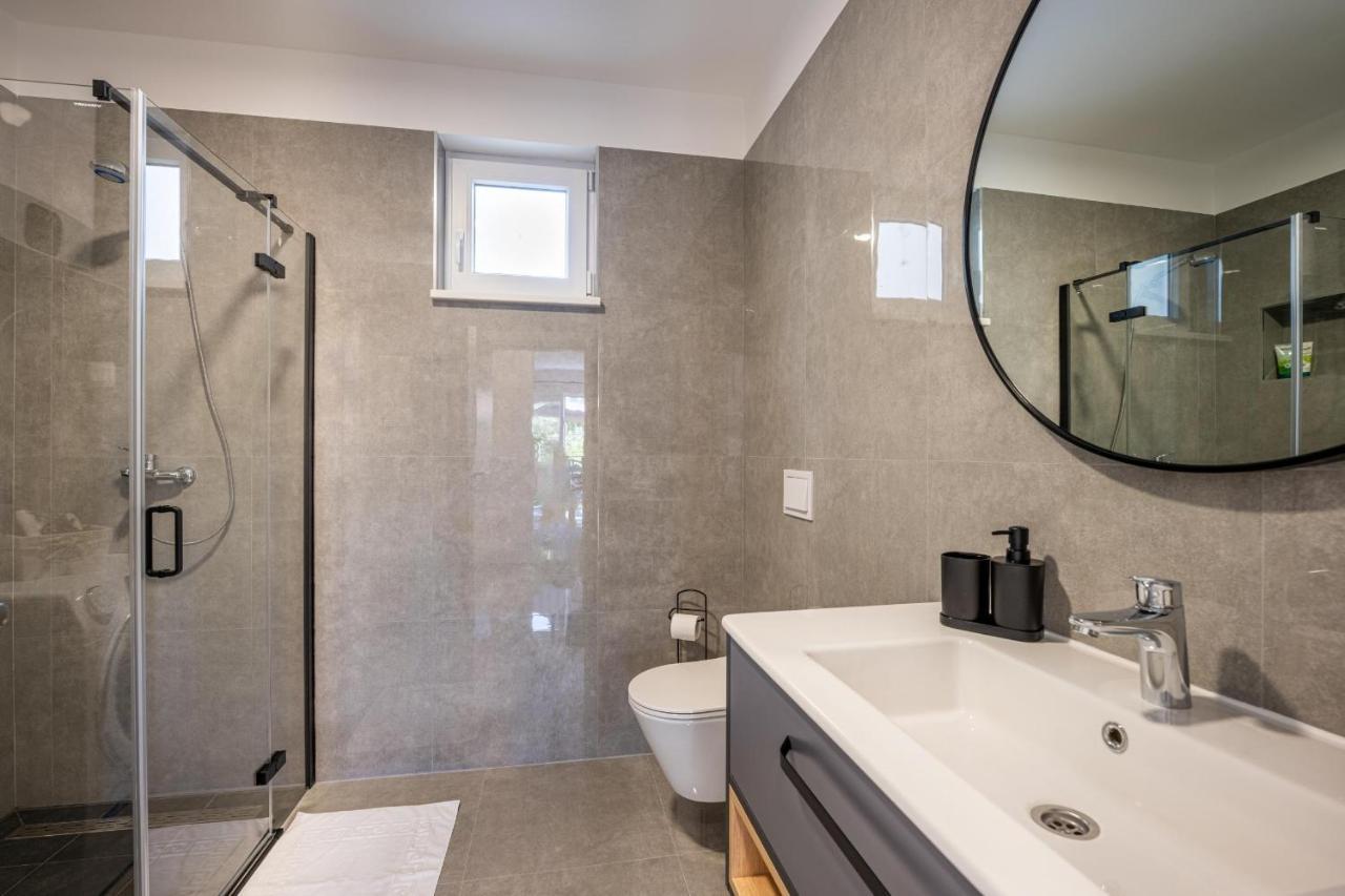 Domus Alba Apartments Пула Экстерьер фото