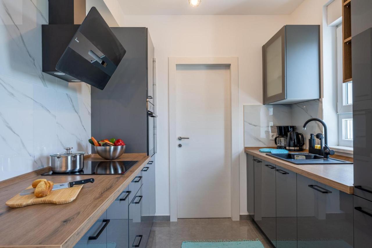 Domus Alba Apartments Пула Экстерьер фото