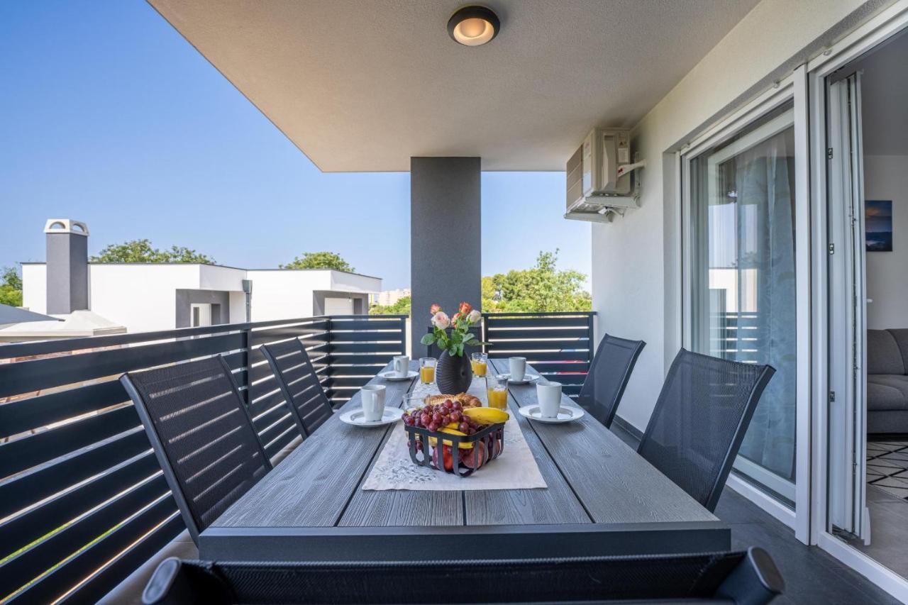 Domus Alba Apartments Пула Экстерьер фото